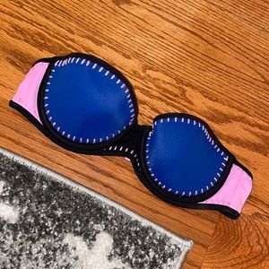 Victoria’s Secret strapless bikini top
